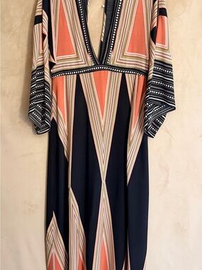 Lulu's Black and Coral Geometric V‑Neck Maxi Dress